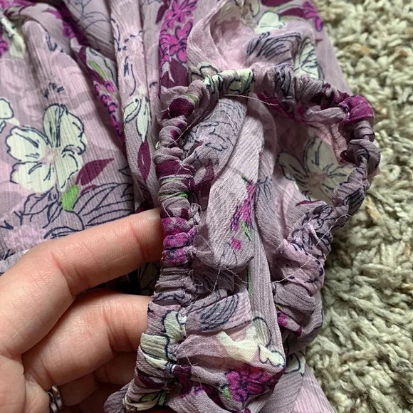 En saison Nwot floral puff sleeve top - Picture 12 of 15